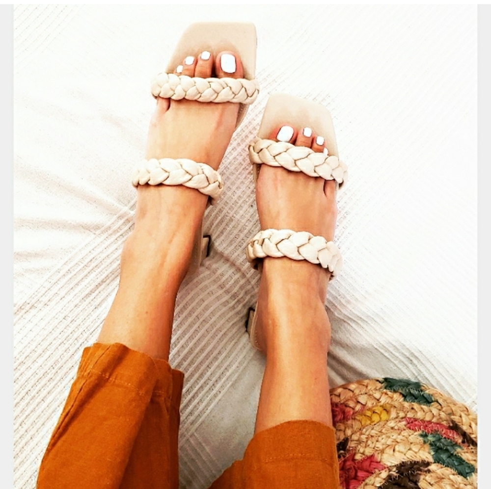 🚨//Resort Style Collection// Ivory braided sandal - Picture 8 of 9